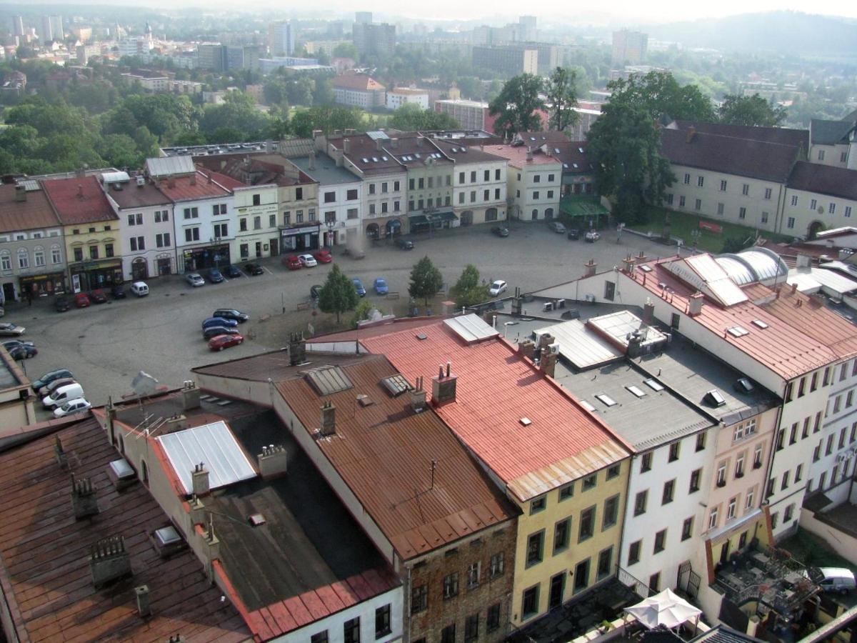 Byt V Centru Frydku-Mistku Frýdek-Místek Buitenkant foto